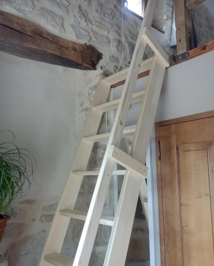 Le Mas De La Coste Saint-Sauveur-de-Cruzieres Экстерьер фото